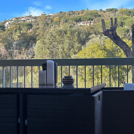 Appartement Residence Santa Barbara Avec Piscine Et A 750M De La Plage كافالير سور مير المظهر الخارجي الصورة
